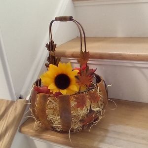 Decorative Metal Pumpkin Basket With Handle